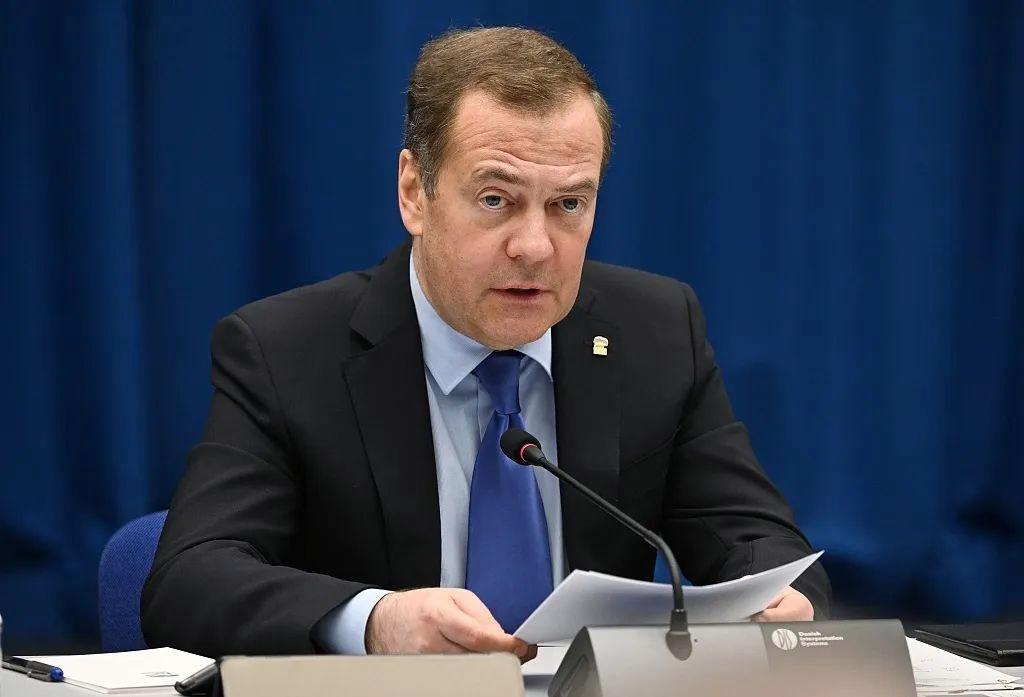 开云体育登录-戴维斯杯翻盘年终总决赛，梅德韦杰夫关键制胜