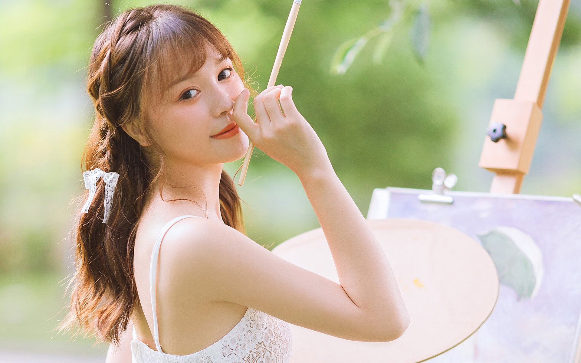 当绿茵场变赛道,阿尔及利亚的铁幕与维尼修斯的街道狂飙