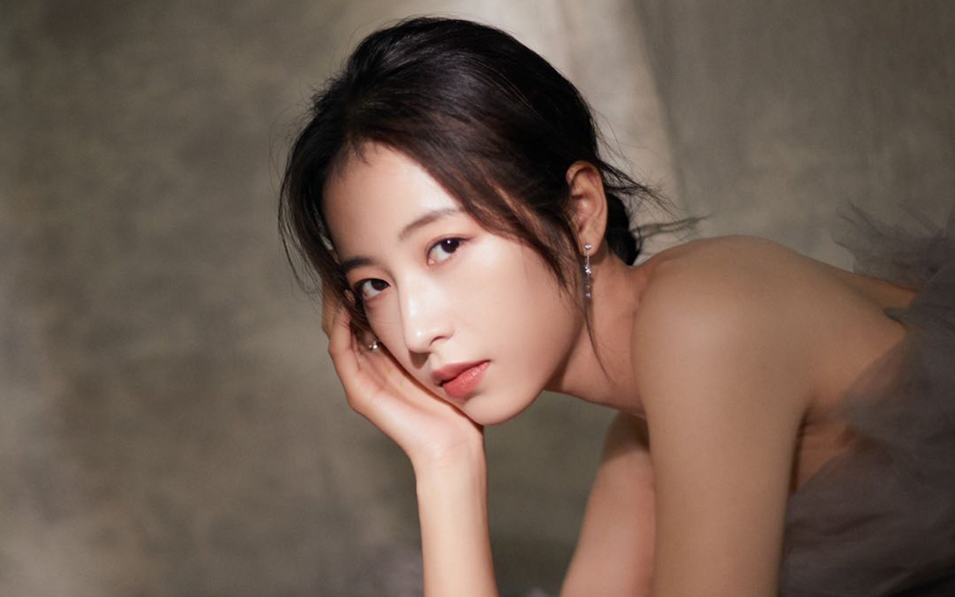 2024.10.27,一个夜晚,两个战场,同一种英雄主义