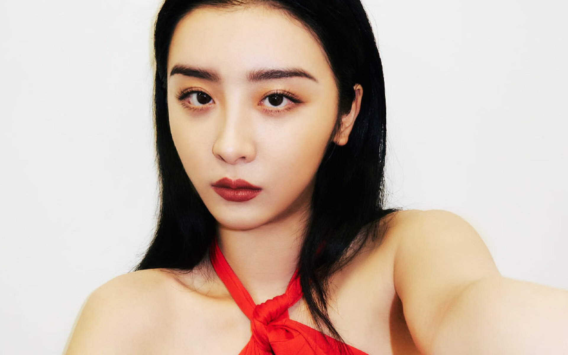 绿茵双响炮,奥纳纳天神下凡般爆发,威尔士疾风骤雨火力碾压牙买加